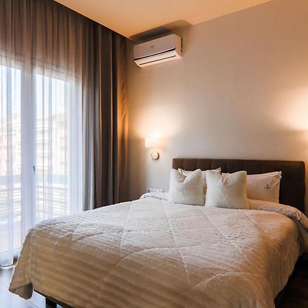 Superior One Luxury Apartments Thessaloniki Buitenkant foto