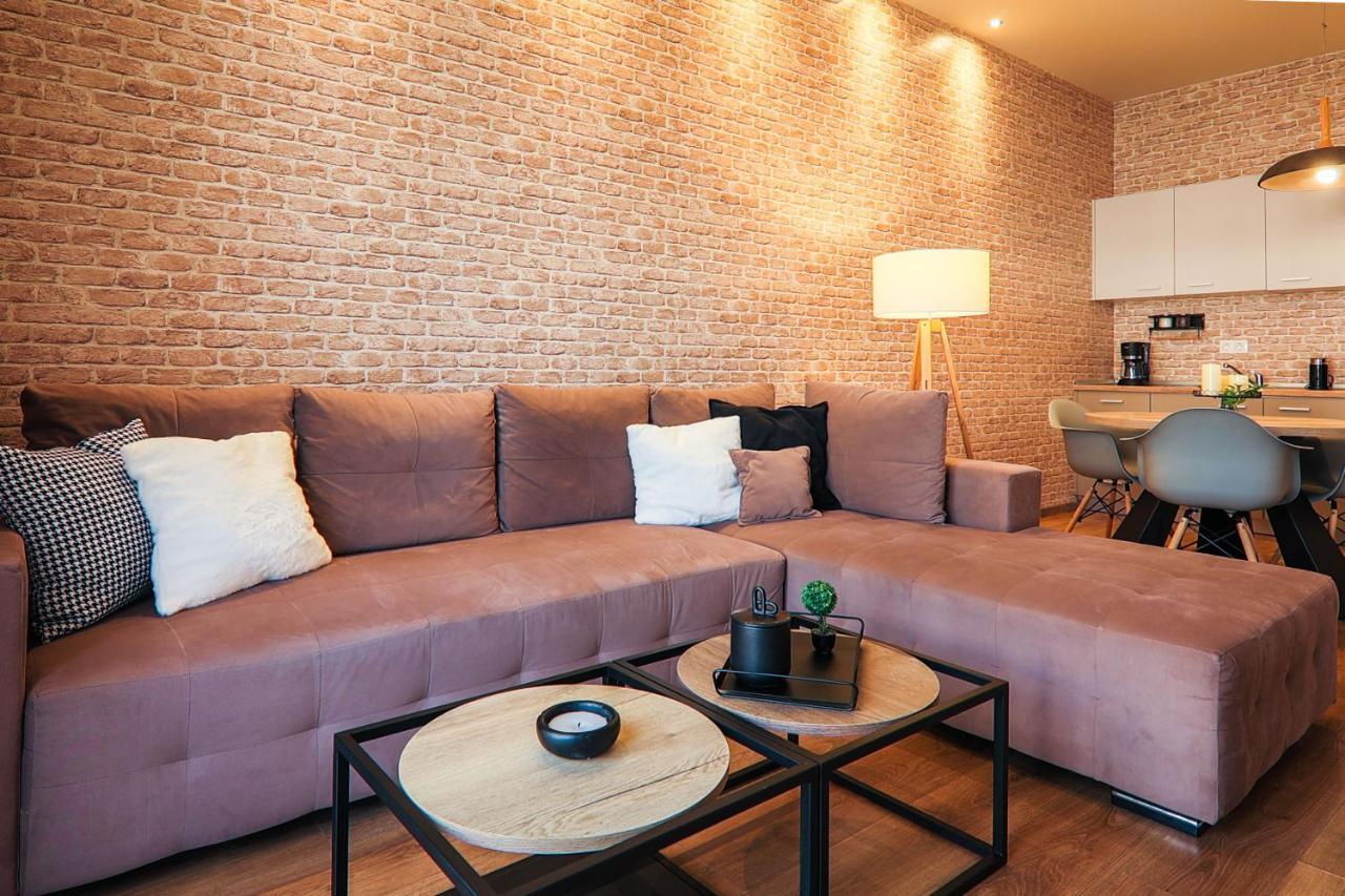 Superior One Luxury Apartments Thessaloniki Buitenkant foto