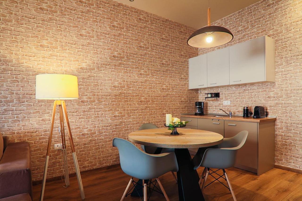 Superior One Luxury Apartments Thessaloniki Buitenkant foto